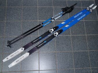 TOP NNN SKIN TURISTICKÉ 135 CM BĚŽKY SALOMON+HŮLKY 100 CM