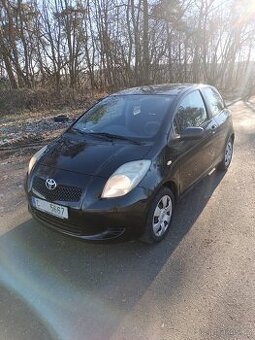 Toyota Yaris 1.3 VVT-i 64kW, servisní kniha