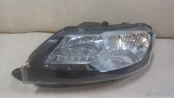 Přední světlo levé na Škoda Rapid 16-