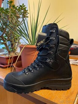 prodám Kanady vel.27