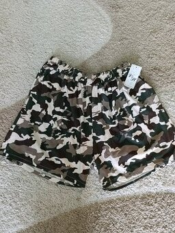 Maskáčové kraťasy