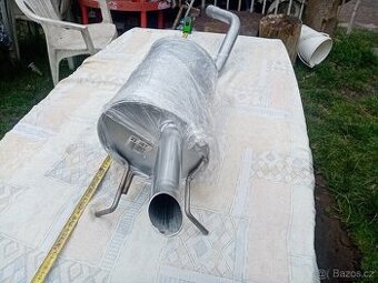 nový zadní tlumič výfuku na Renault