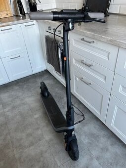 Ninebot KickScooter elektrokoloběžka