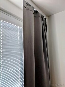 Zatemňovací závěs Ricco, 140/245cm (jeden kus)