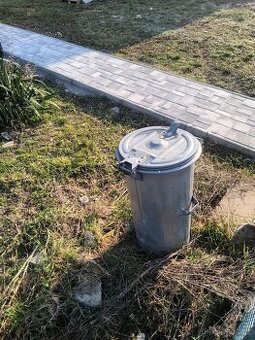 Pozinkovaná popelnice na odpad
