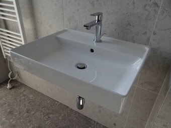 Umyvadlo Villeroy & Boch Collaro CeramicPlus 60 cm