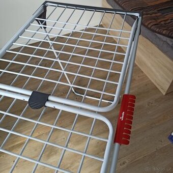 Sušák na prádlo Vileda