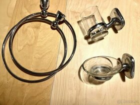 Sada držáků do koupelny - na ručníky, kartáčky a mýdlo