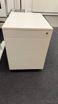 Pojízdná zamykací zásuvka