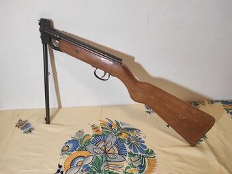 Vzduchovka ČZ 800, N.P. Strakonice