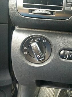 VYPINAC SVETEL OVLADANI OKEN ZDRUZENY OVLADAC