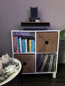 Maly skřínka / knihovna