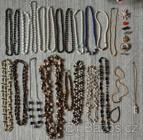 Retro vintage náhrdelníky a brože, 49 Kč za kus