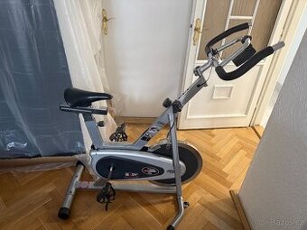 Spiningové kolo