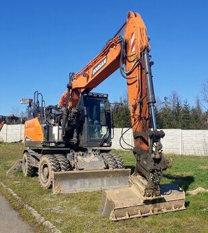 ZÁRUKA 18t bagr opěry powertilt vývody Doosan DX165 svahovk