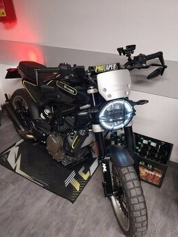 Husqvarna svartpilen 401