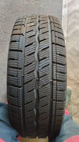 Nové zimní pneu 15'' C