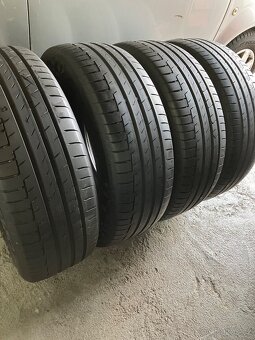 Pneu 225/60/18