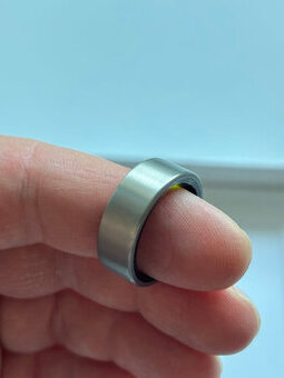 Ultrahuman Ring Air Raw Titanium vel. 10