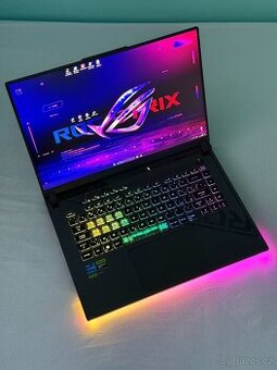 Herní notebook ASUS ROG STRIX G16, nVidia RTX 4080