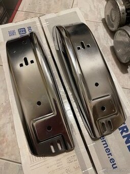 Originál L + P chromovaný roh předního nárazníku BMW e30