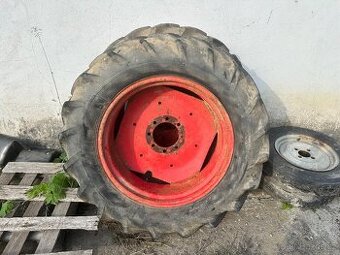 Zadní kola Zetor 3011/4011