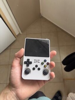 R36S Game console - 1