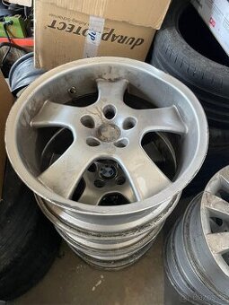 5x120 r18 et15 8j