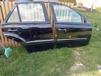 MERCEDES ML W164 DVEŘE P.P. A P.Z., PRAVÉ PŘEDNÍ A PRAVÉ ZAD