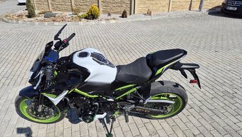 Kawasaki Z900 - 1