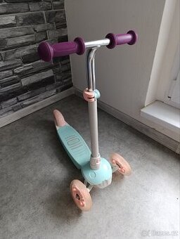 Dětská koloběžka Oxelo se 3 kolečky