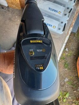 Prodám clun Kolibri 3metry,motor,baterie3x