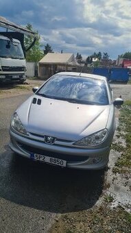 Peugeot 206 CC 1.6 16V benzín