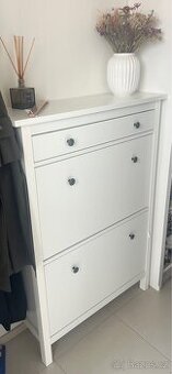 Botník IKEA Hemnes