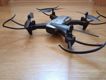 dron swift s kamerou od firmy vanguard drone