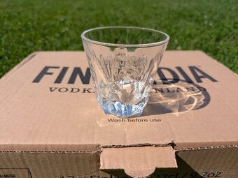 Sada panáků Finlandia 12ks