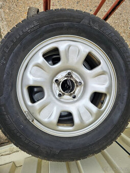 16" Dacia Duster s pneu 215/65r16 Michelin
