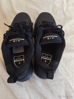 Nike AIR MONARCH IV jako nové 40.5