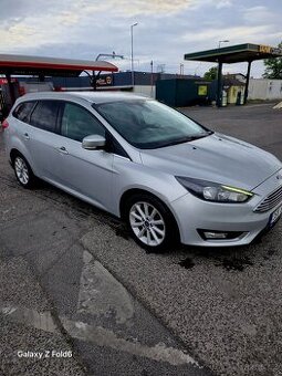 Ford Focus na splatky bez akont.