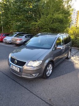 Volkswagen Touran 2.0TDI 103 kw 2009 r .v