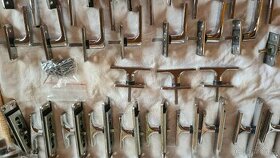 Rozvory a jiné okenní kování