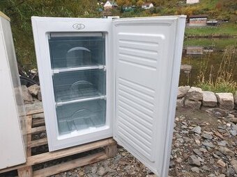 Malý šuplíkový mrazák