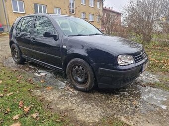 VW Golf 1,6 77kw
