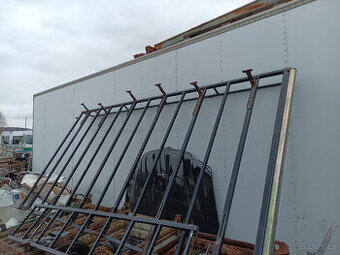 Zahrádka ford tranzit