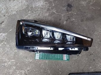 Pravý full led Škoda Scala