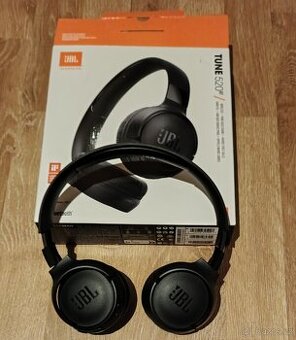 JBL Tune 520BT