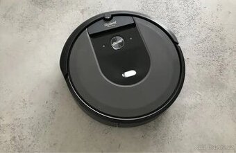 Robotický vysavač iRobot Roomba i7