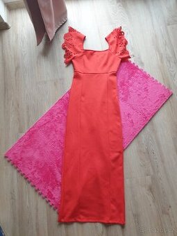 Červené společenské šaty zn.Bodyflirt boutique