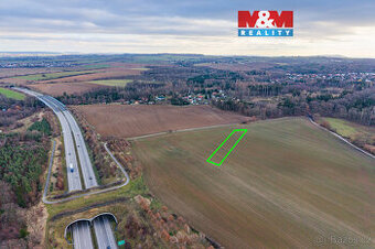 Prodej 1/2 pole, 3690 m², Jesenice - 1