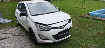 Hyundai i20 - díly z vozu